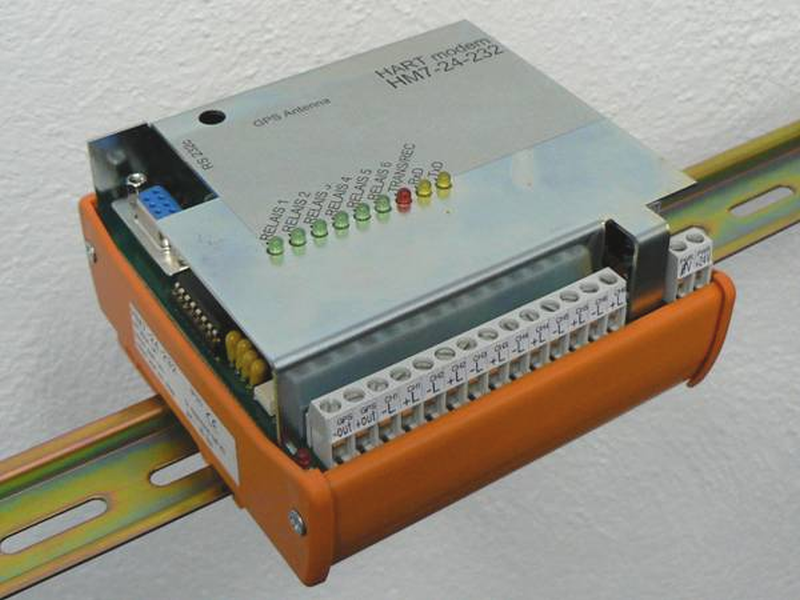 HM7-24-232, HART modem s přijímačem GPS